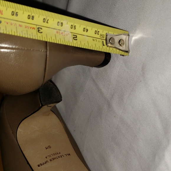 Etienne Aigner Priscilla Leather Vintage Pumps Sz-9M - Picture 6 of 6